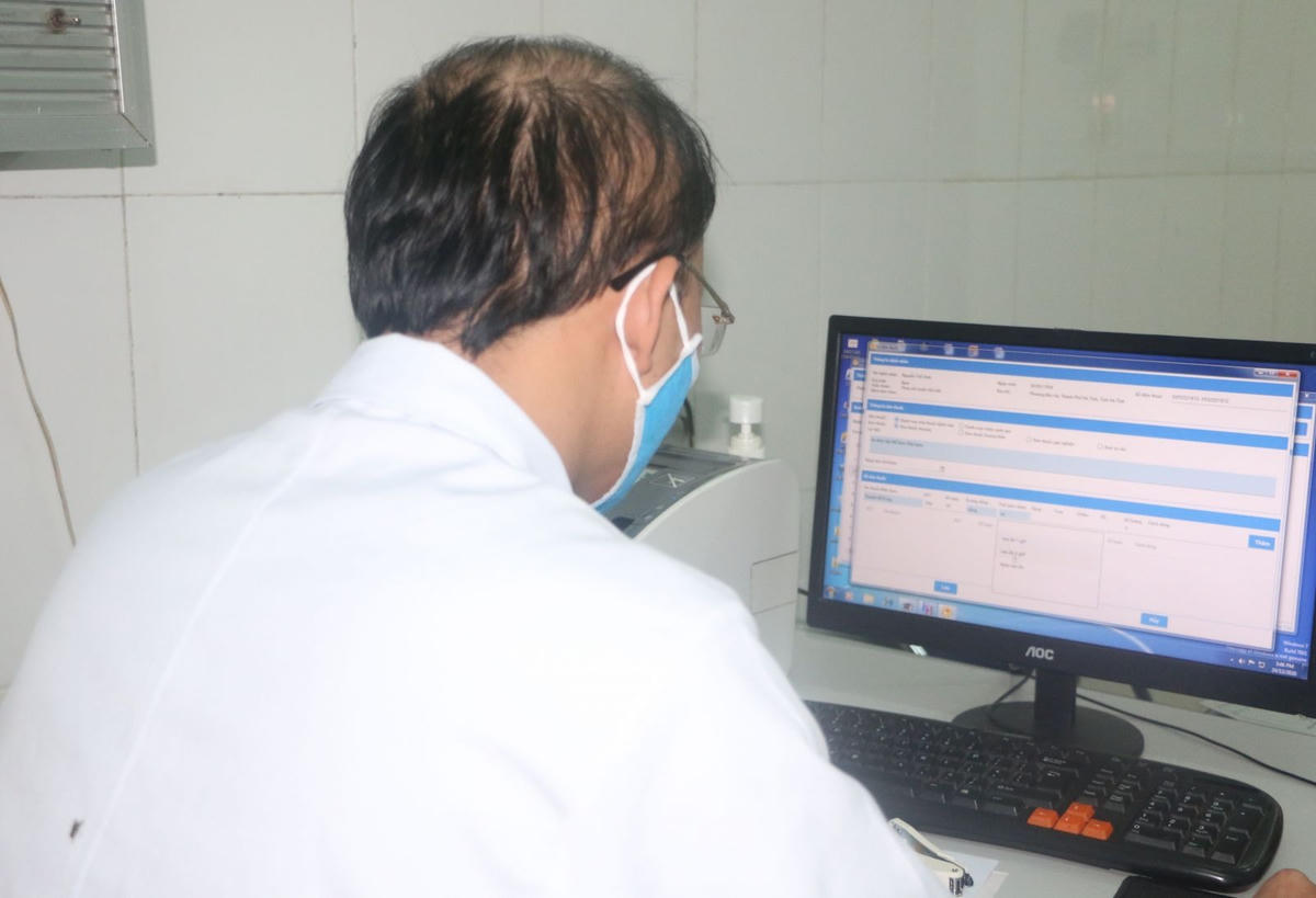 Các cơ sở khám, chữa bệnh phải thực hiện việc kê đơn thuốc điện tử trước ngày 1/12/2022.   Ảnh minh họa.