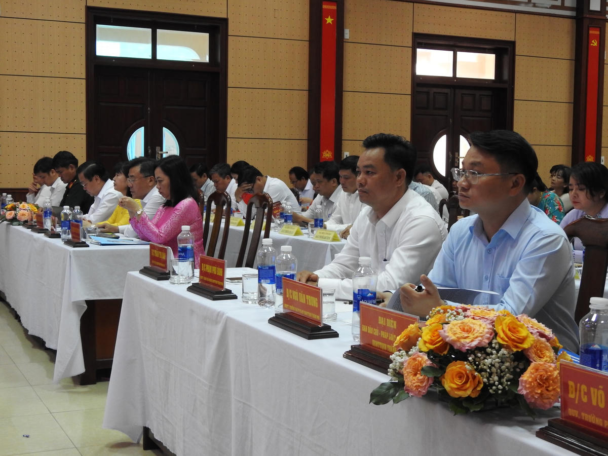 Đại biểu dự hội nghị. Ảnh Thanh Tùng.