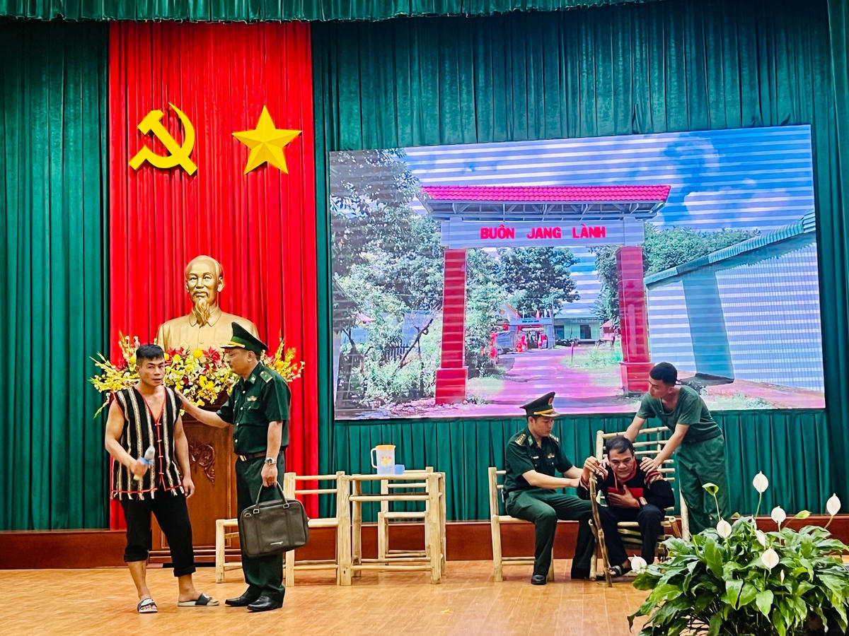 Tiểu phầm "Bây giờ tôi đã hiểu" của đội Đồn biên phòng YOK ĐÔN.