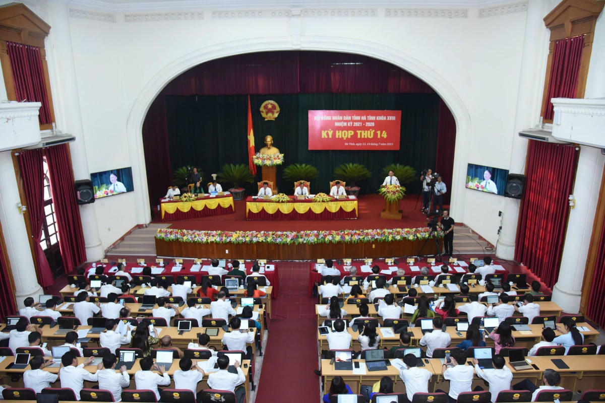 Quang cảnh kỳ họp thứ 14, HĐND tỉnh Hà Tĩnh.