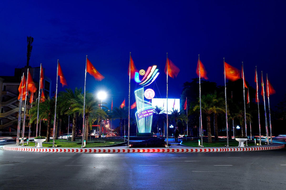 Hải Dương: Đường phố tưng bừng cờ, hoa chào đón SEA Games 31