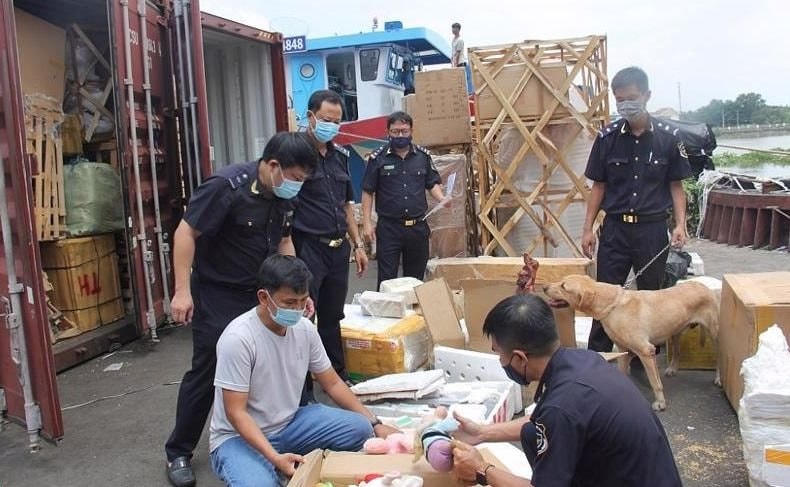 hai-quan-viet-nam-trien-khai-dong-bo-ke-hoach-kiem-soat-rui-ro-tren-toan-quoc-ddk.jpg
