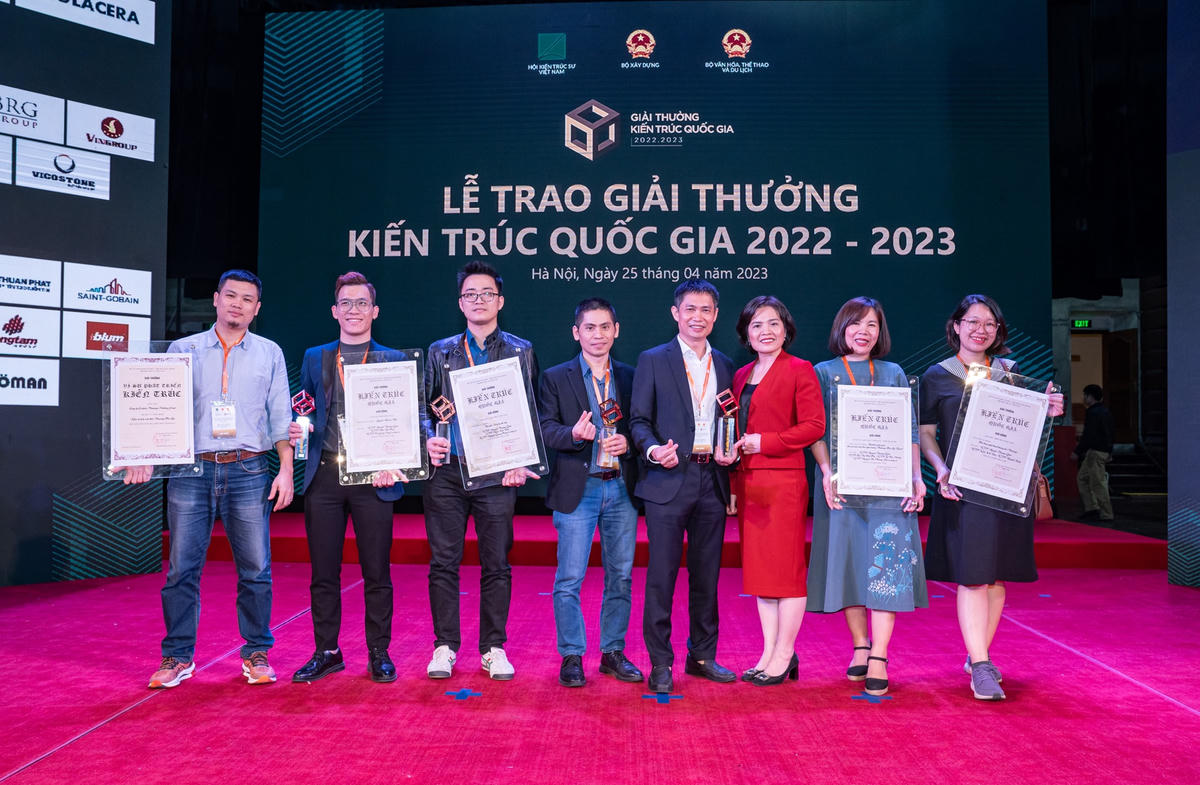 Tập thể Kiến trúc sư FARC - tác giả của những tác phẩm đạt giải tại Giải thưởng Kiến trúc Quốc gia 2023.
