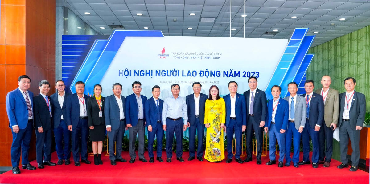 h1.-chuc-mung-hoi-nghi.jpg