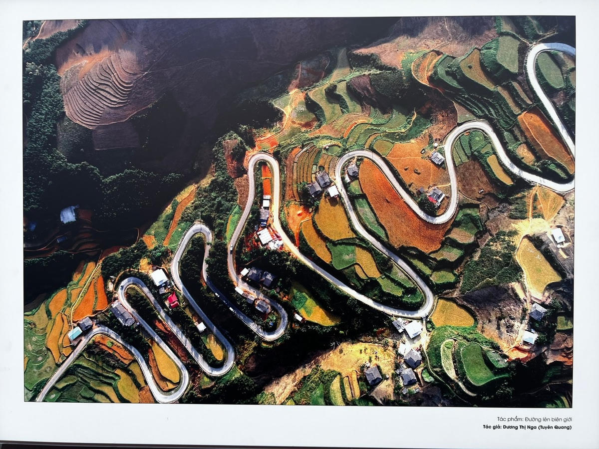 Đường lên biên giới. Ảnh: Dương Thị Nga