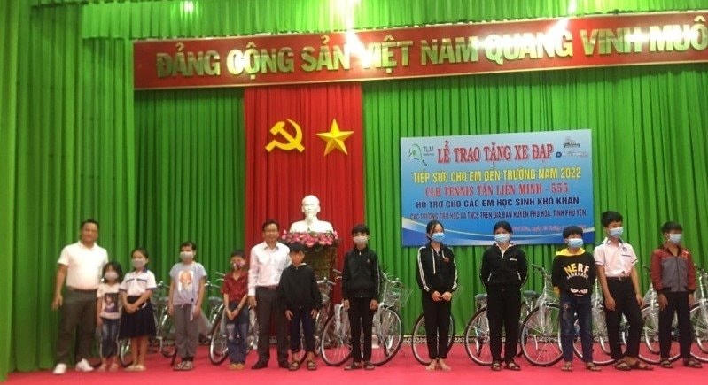 a1-phu-hoa-tang-xe-dap.jpg