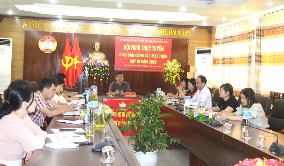 Quang cảnh hội nghị giao ban công tác mặt trận quý III năm 2022.