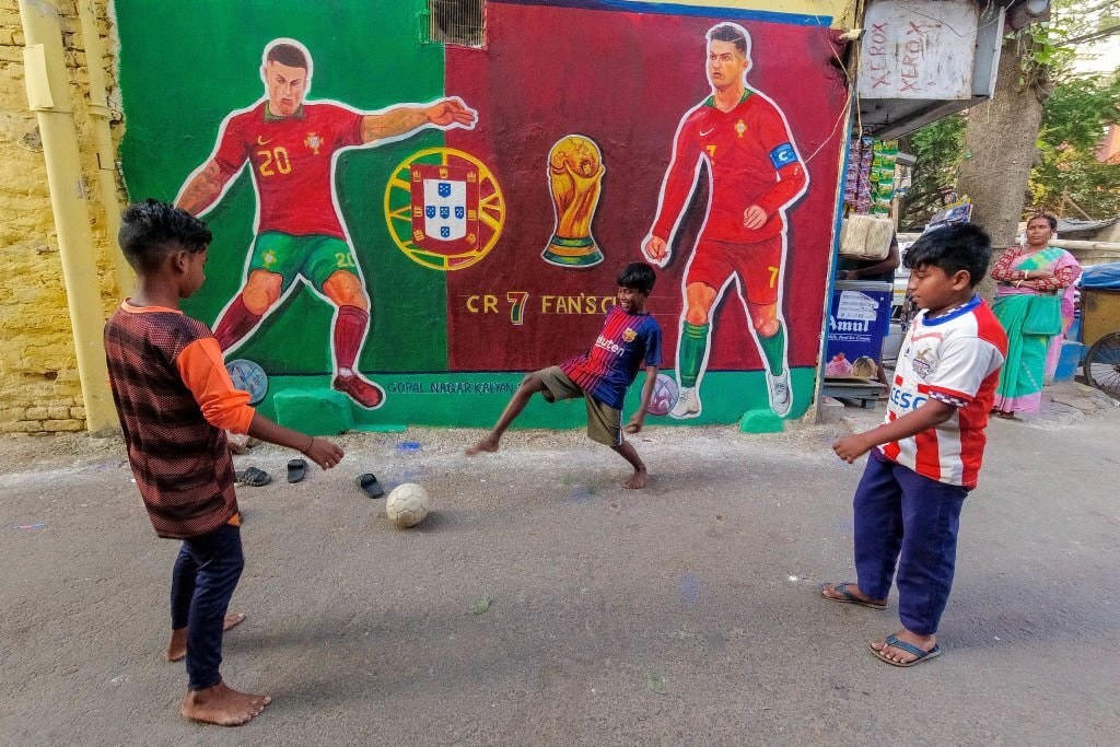Ronaldo - ‘cầu thủ thất nghiệp nghìn tỷ’ cả thế giới quan tâm