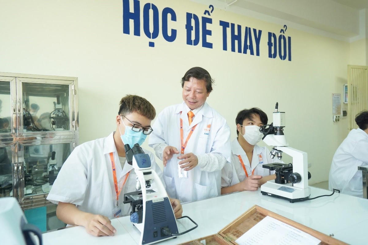 Học phí đại học khối ngành sức khỏe vài năm gần đây tăng cao. Ảnh minh họa.
