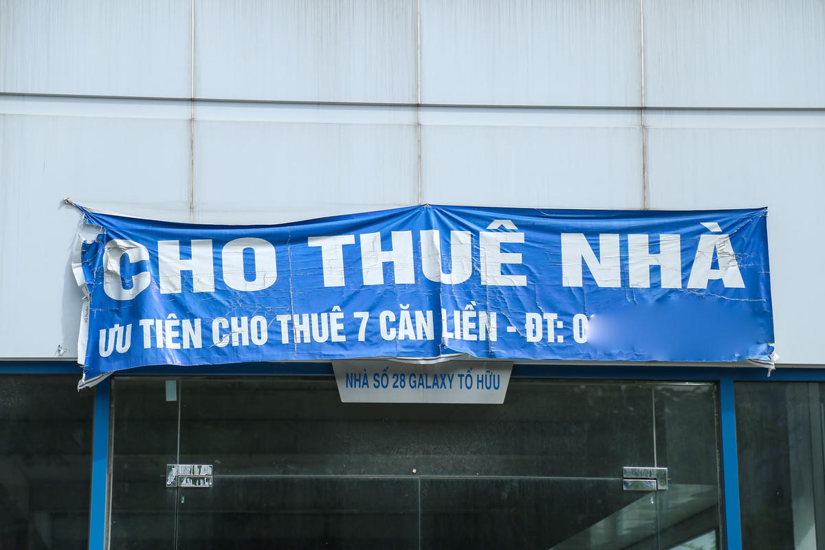 Hà Nội: Cận cảnh shophouse tiền tỷ vẫn'ế' khách thuê