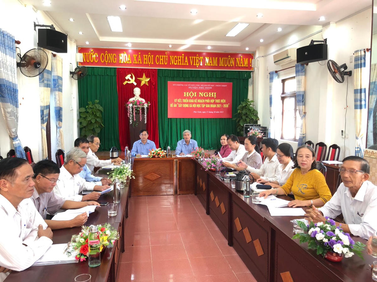 Quang cảnh buổi hội nghị.