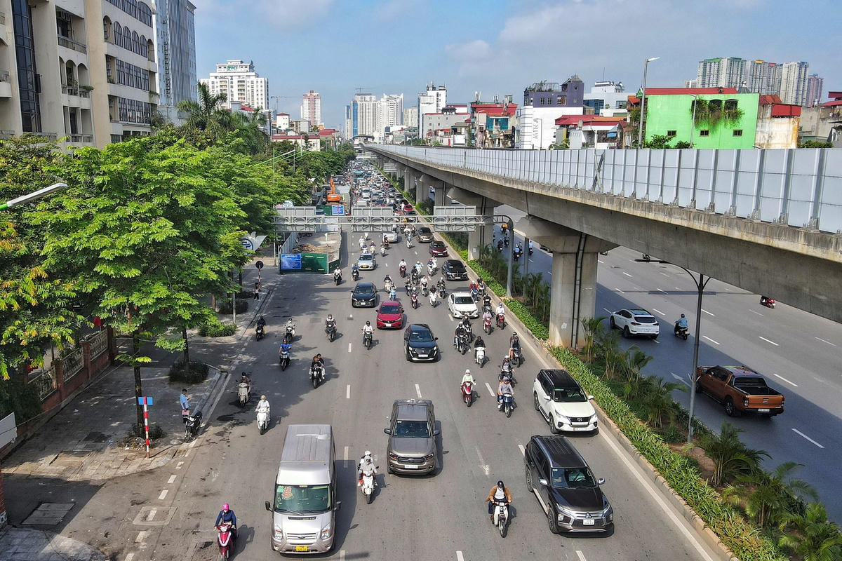 Sau khi rào chắn phần đường Nguyễn Trãi còn lại là 11m. 