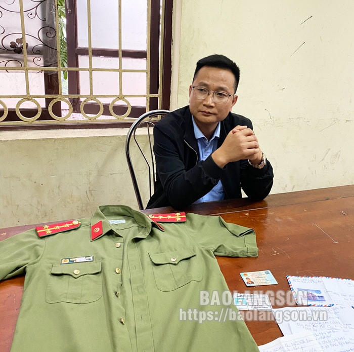 Đối tượng Nguyễn Thế Long cùng tang vật bị thu giữ. Ảnh: Báo Lạng Sơn