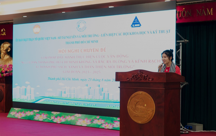 Tập đoàn Mai Hoa tài trợ Tranh Nano Airpurity cho công trình “Lớp học xanh, sạch – Vì tương lai tốt đẹp”