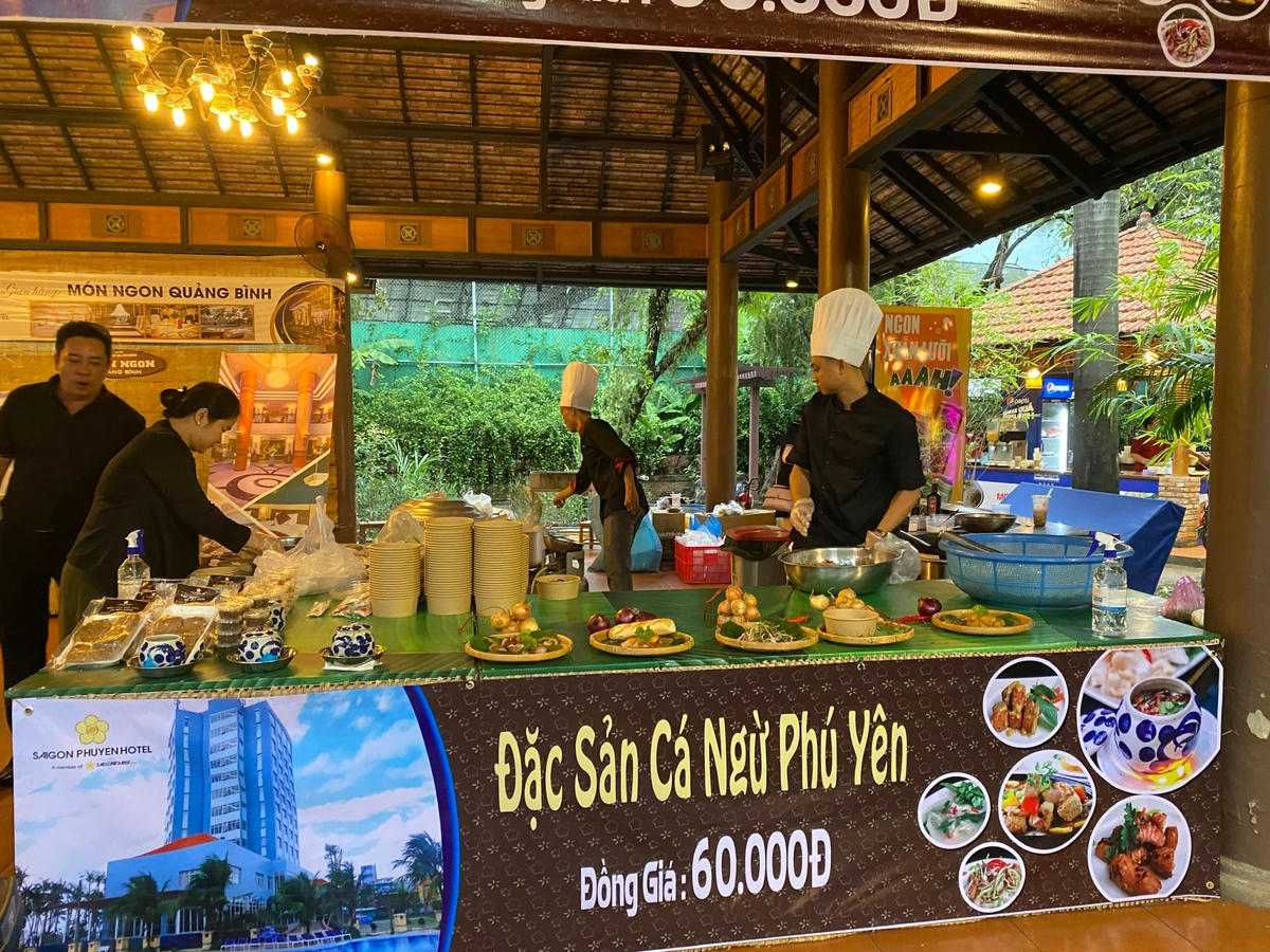 Các món ăn đặc sản chế biến từ cá ngừ ở Phú Yên.