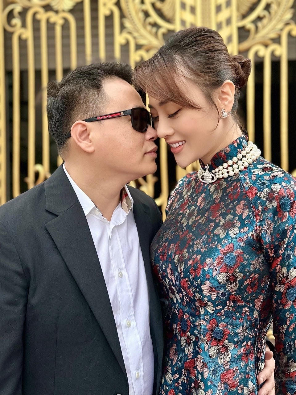 Trải qua nhiều sóng gió, cặp đôi chính thức về chung một nhà. 