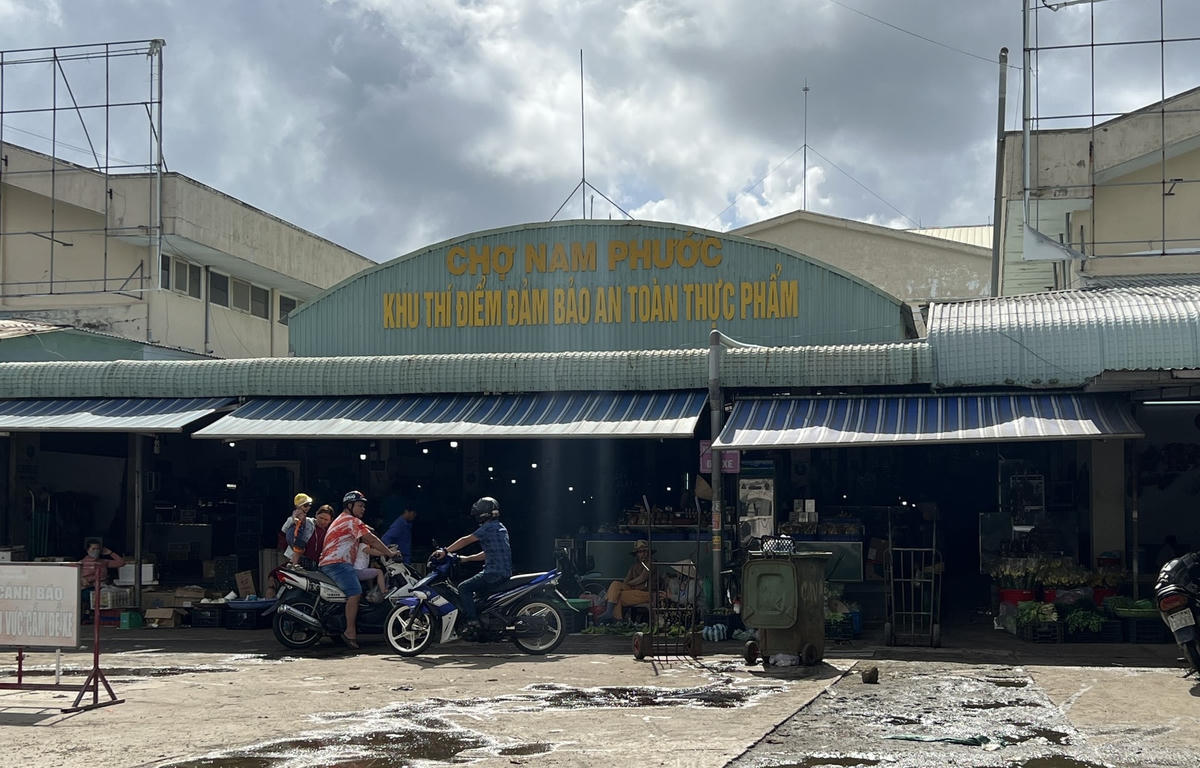Chợ Nam Phước, nơi xảy ra vụ chủ hụi mất liên lạc.
