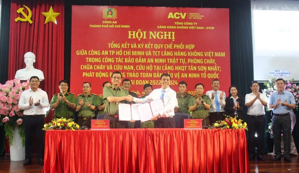 Lễ ký kết Quy chế phối hợp mới và phát động phong trào toàn dân bảo vệ an ninh Tổ quốc giai đoạn 2022-2024 (Ảnh: Hồng Phúc).