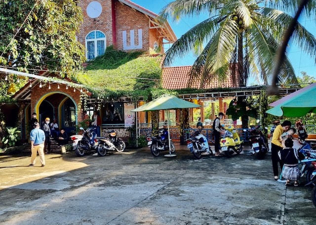 Quán cà phê Bốn Mùa ở TP Pleiku