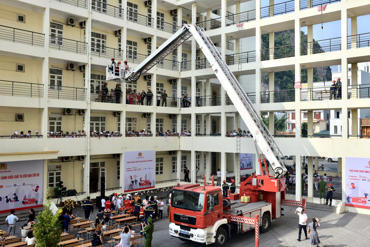 Chương trình được tổ chức tại Trường Đại học Hạ Long cơ sở 2 (phường Hồng Hải, TP Hạ Long, Quảng Ninh) trong 2 ngày từ 7-8/10.
