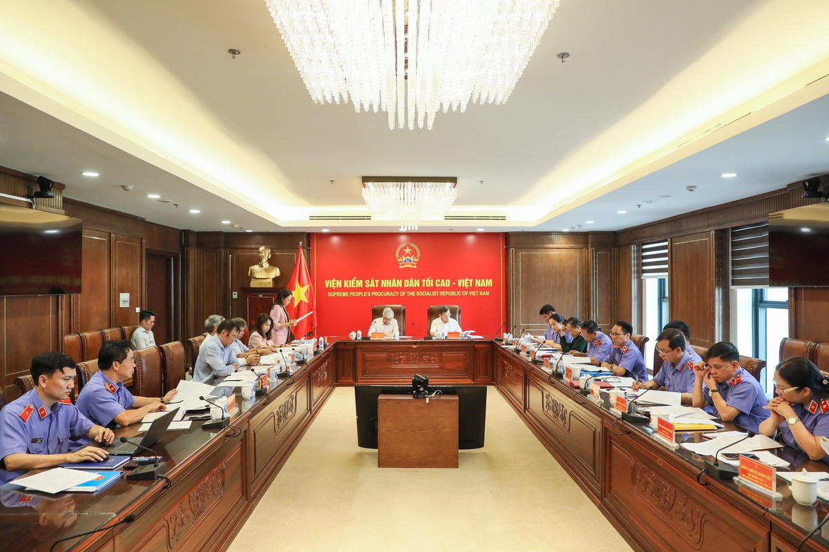 Quang cảnh cuộc làm việc.
