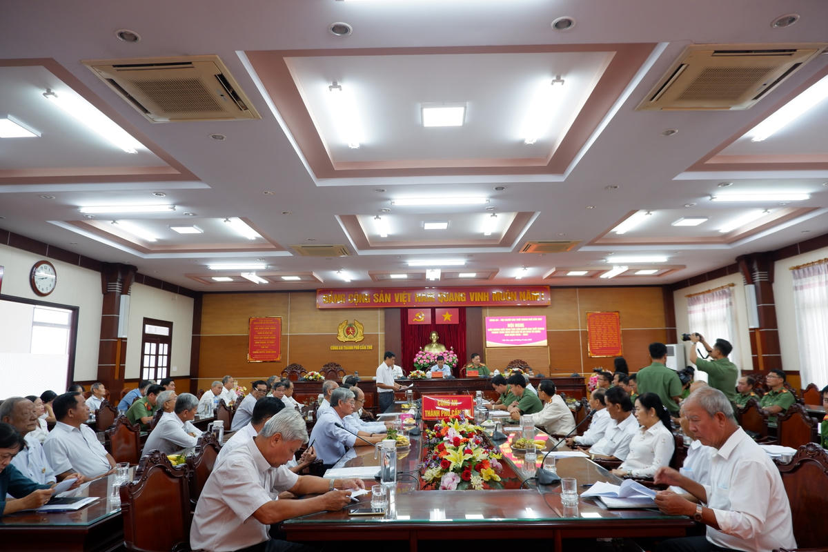 Quang cảnh hội nghị.