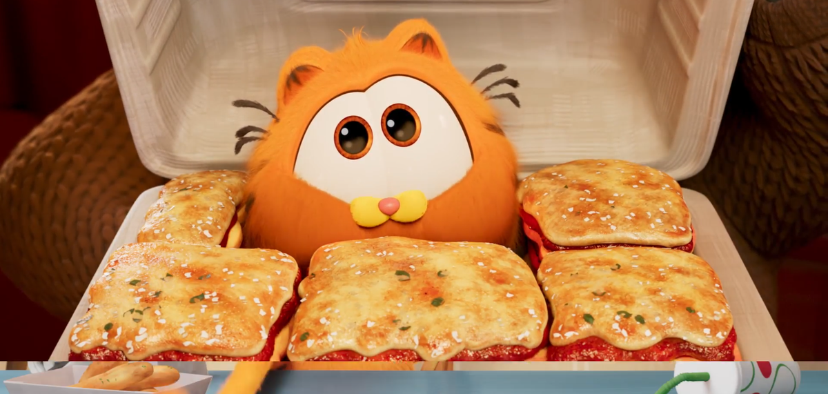 Garfield nhanh chóng thành một con mèo lười, béo và ham ăn.