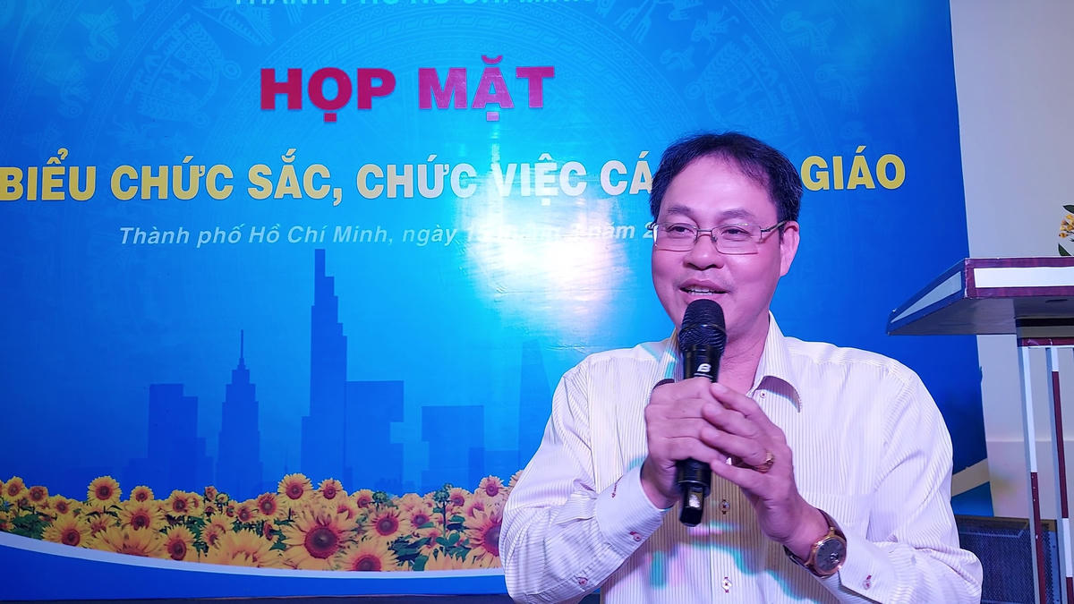 Ông Nguyễn Thành Trung phát biểu tại buổi gặp mặt.