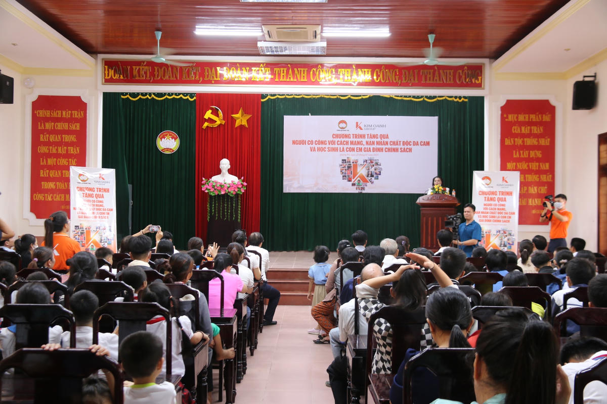 Quang cảnh chương trình.