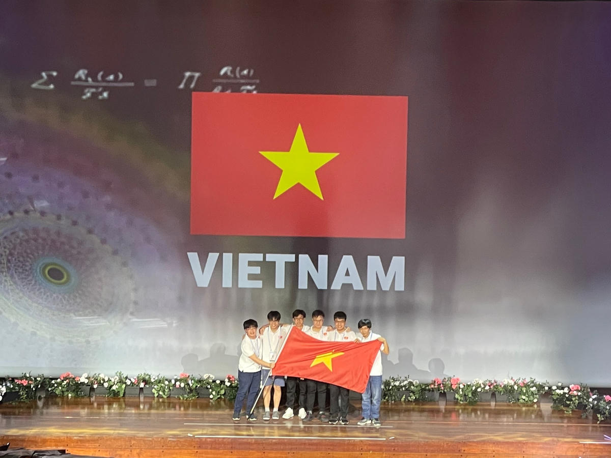 Cả 6 học sinh Việt Nam đều đoạt giải cuộc thi IMO 2022.