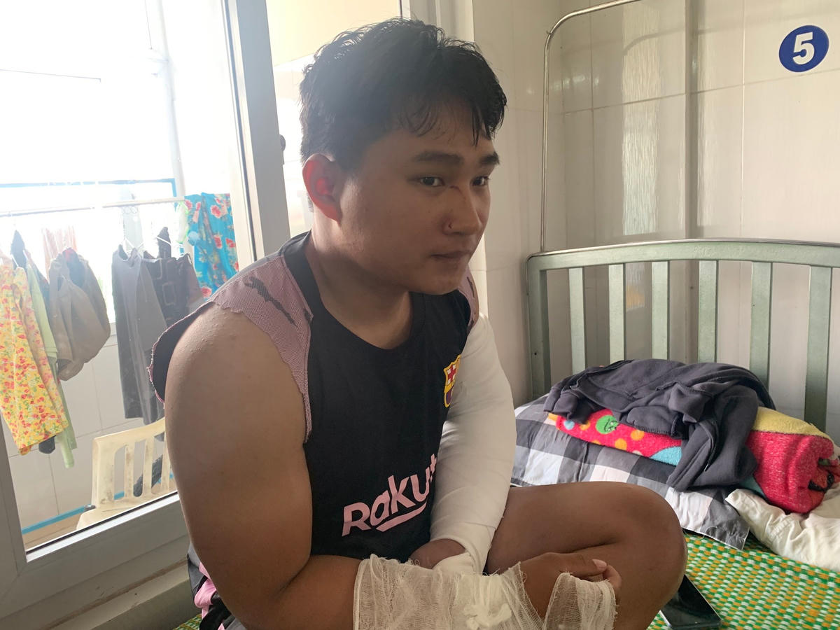 Anh Đạt đang điều trị tại bệnh viện.