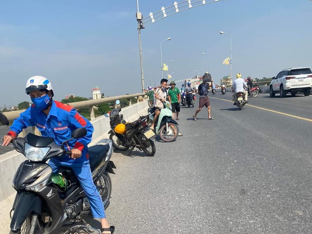 Cầu Non Nước, nơi nữ sinh lớp 11 trèo qua lan can, gieo mình xuống dòng sông.