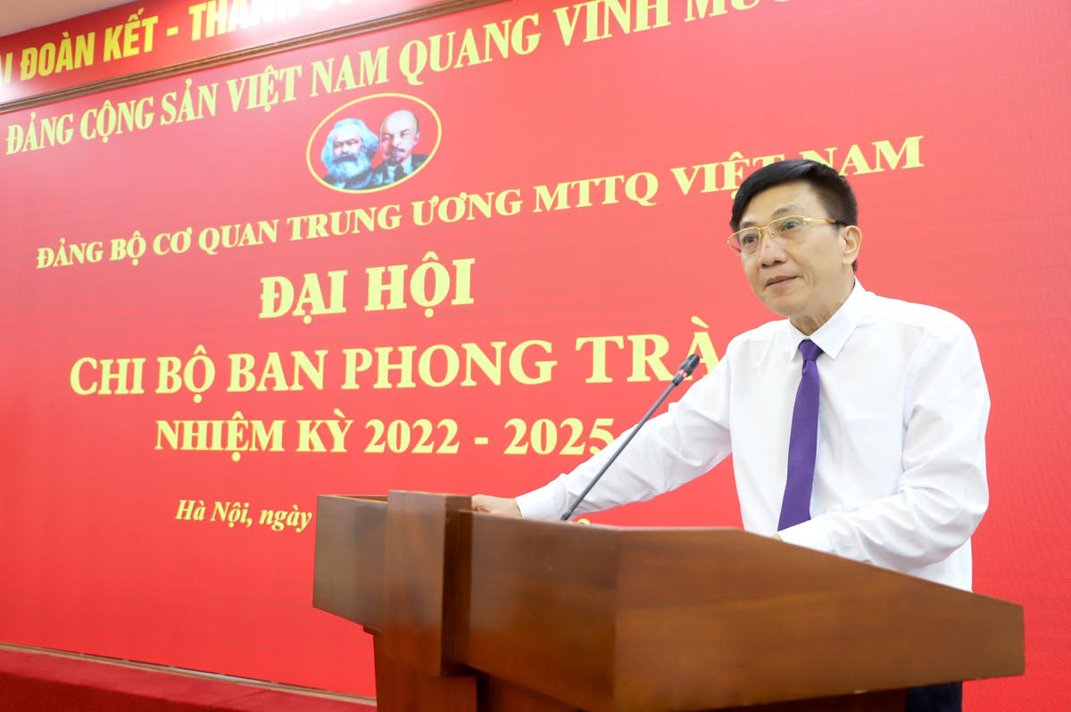 Ông Nguyễn Văn Thịnh, Phó Bí thư Thường trực Đảng ủy Cơ quan Trung ương MTTQ Việt Nam phát biểu tại Đại hội.