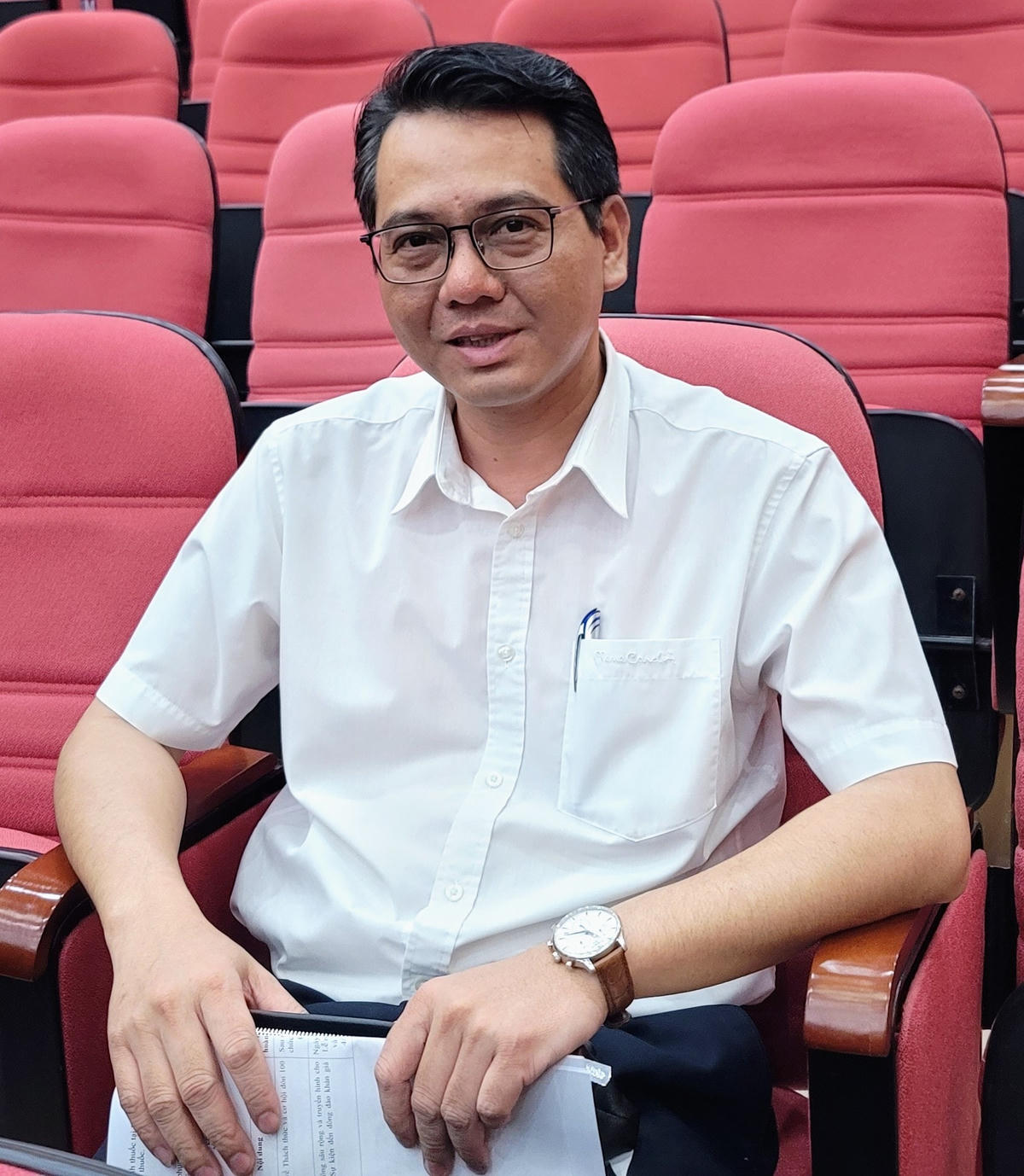 TS Phạm Vũ Hoàng.  