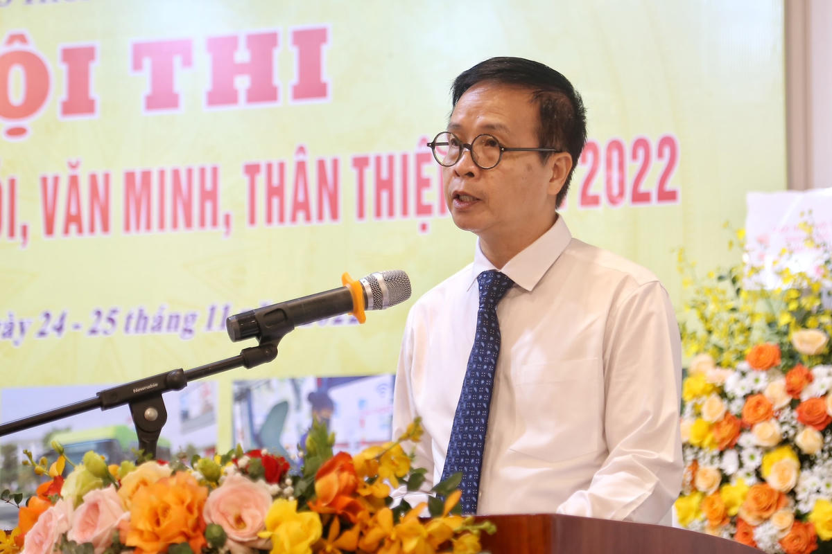 Ông Nguyễn Hoàng Hải, Giám đốc Trung tâm Quản lý giao thông công cộng TP Hà Nội phát biểu tại hội thi.
