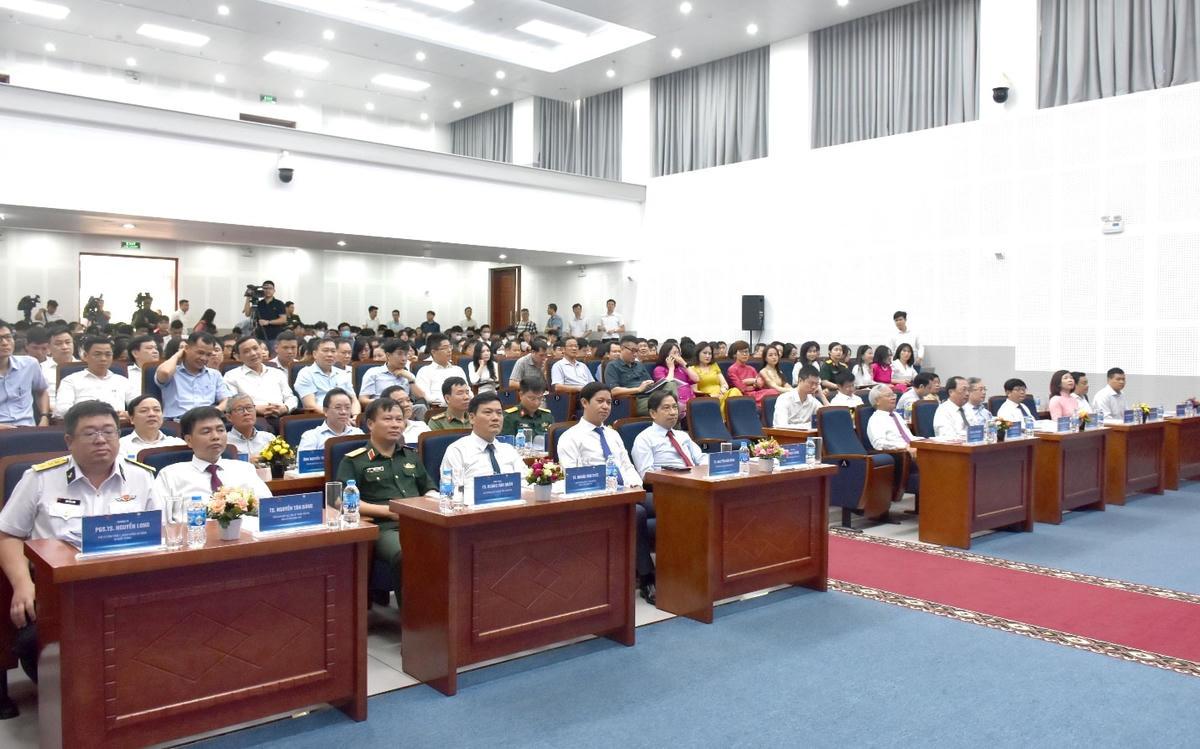 Hội thảo có sự tham dự của trên 300 đại biểu đến từ gần 30 cơ quan, tổ chức, doanh nghiệp và trên 50 cơ quan báo chí Trung ương, địa phương.