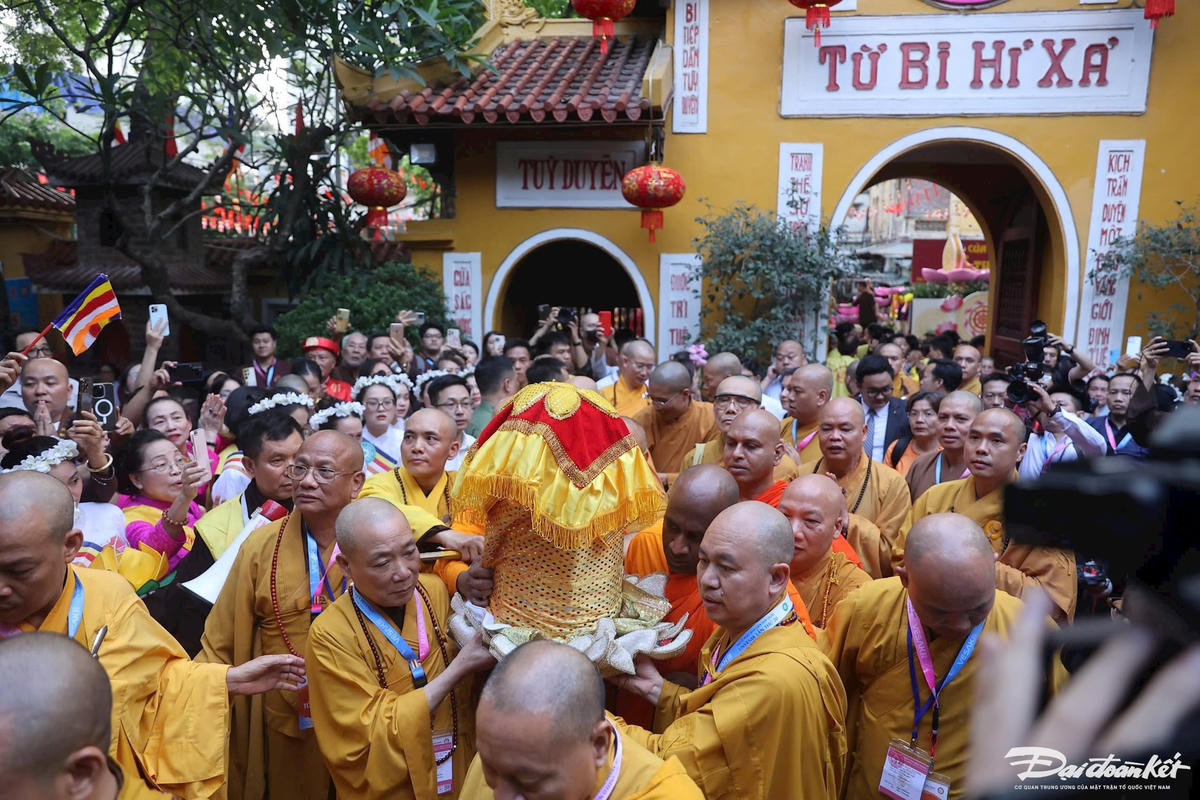 xá lợi3