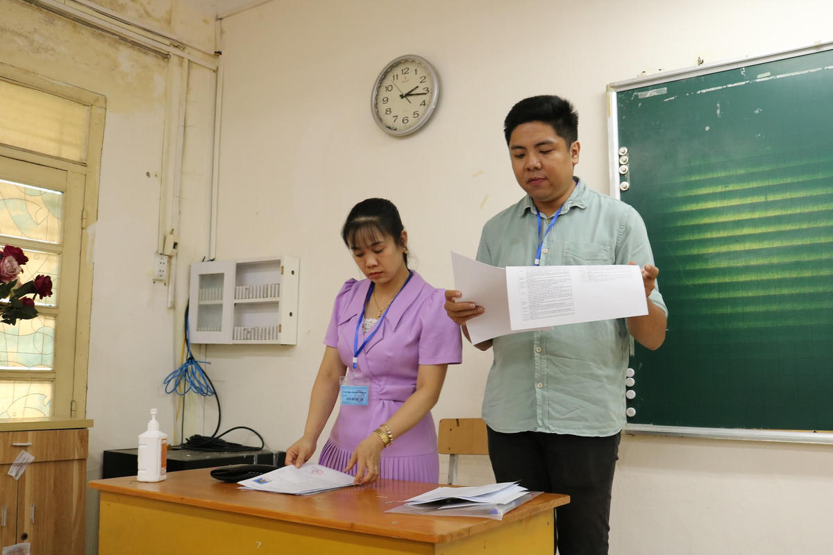 Thí sinh hồi hộp bước vào kỳ thi tốt nghiệp THPT 2023