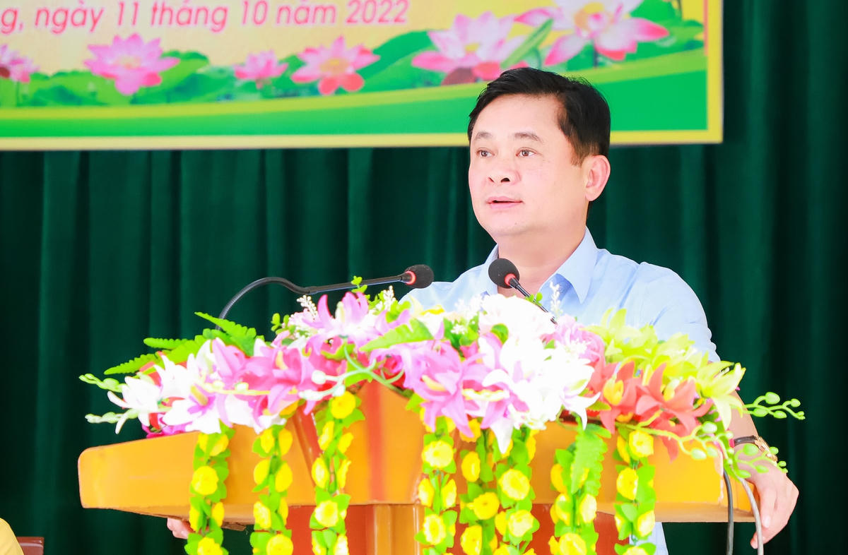 Ông Thái Thanh Quý, Bí thư Tỉnh uỷ, Trưởng đoàn đại biểu Quốc hội tỉnh Nghệ An phát biểu tại Hội nghị.