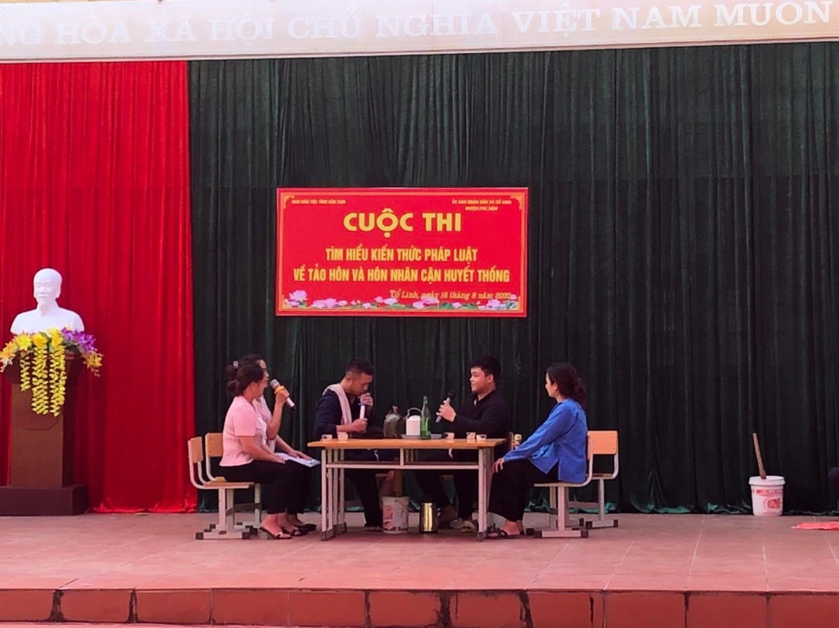 Thi tìm hiểu kiến thức pháp luật về tảo hôn và hôn nhân cận huyết thống được Ban Dân tộc tỉnh Bắc Kạn tổ chức tại xã Cổ Linh, huyện Pác Nặm.