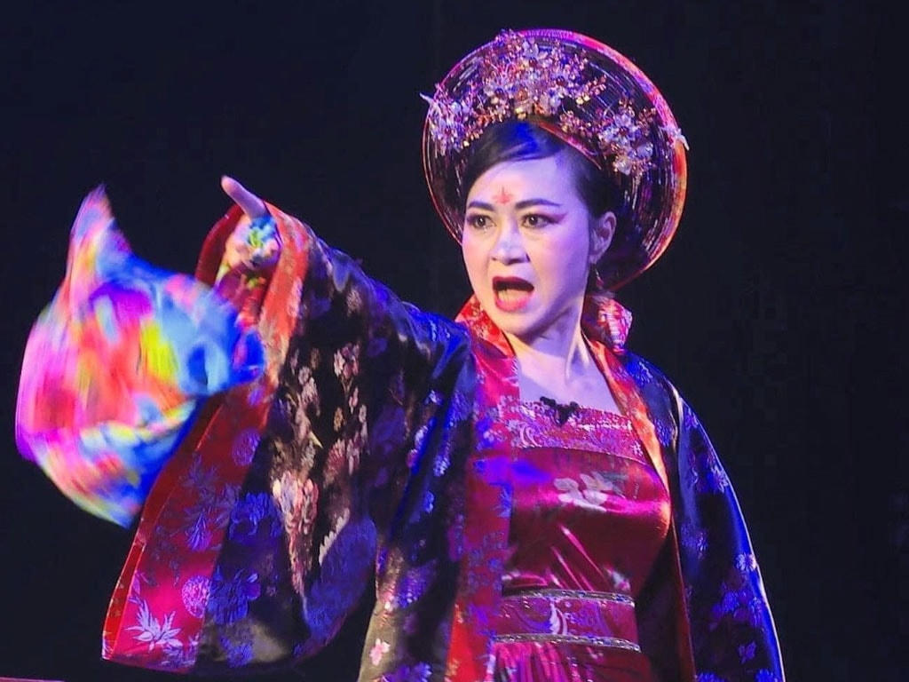 Cảnh trong vở “Thúy Kiều, một kiếp đoạn trường” của Nhà hát Kịch Hà Nội.