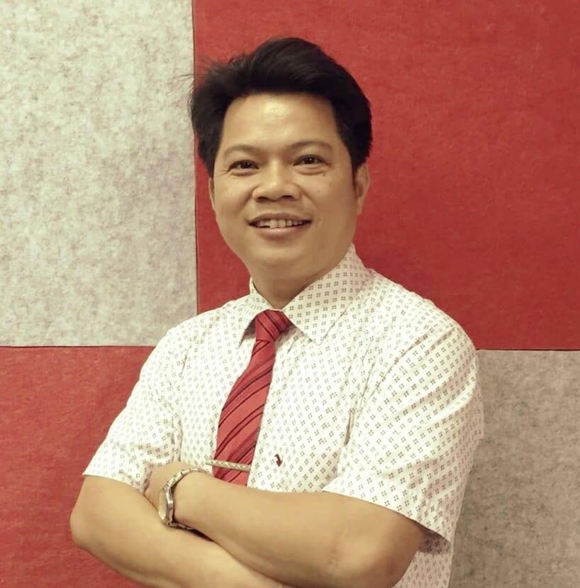 Thầy giáo Phan Khắc Nghệ, Phó hiệu trưởng Trường THPT Chuyên Hà Tĩnh.