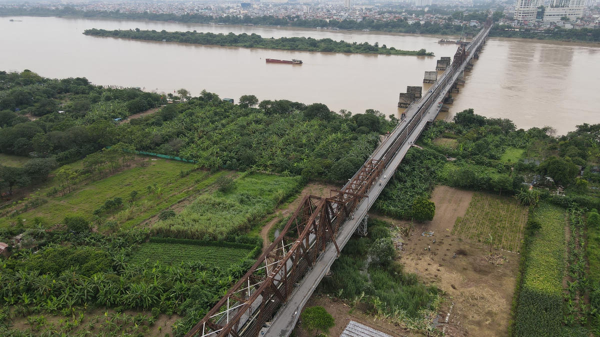 Cầu Long Biên (Hà Nội). Ảnh: Lê Khánh.  