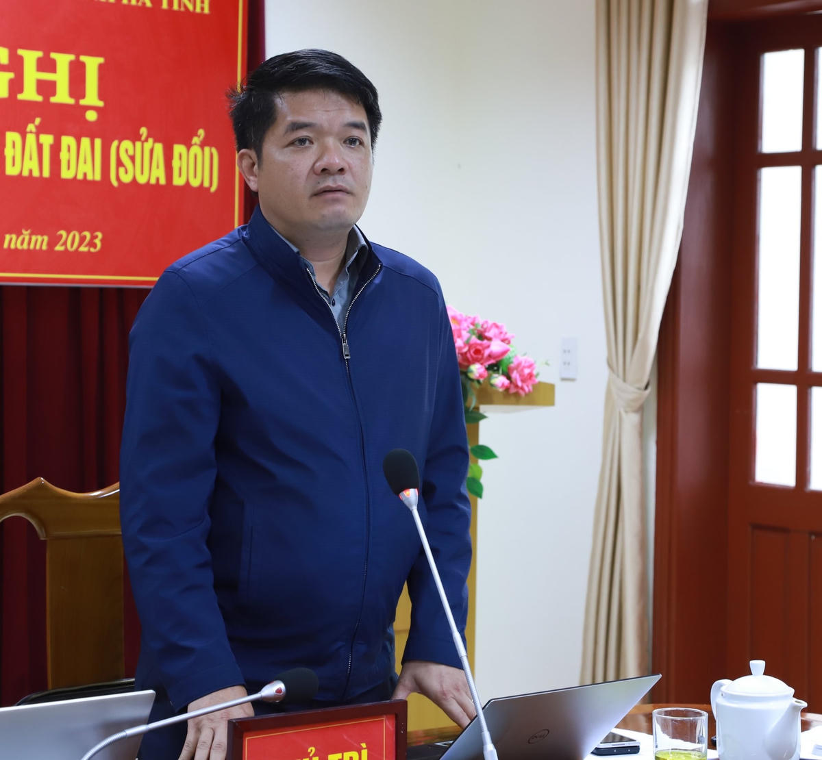 Chủ tịch Ủy ban MTTQ tỉnh Hà Tĩnh Trần Nhật Tân kết luận Hội nghị, triển khai lấy ý kiến góp ý ở địa phương.