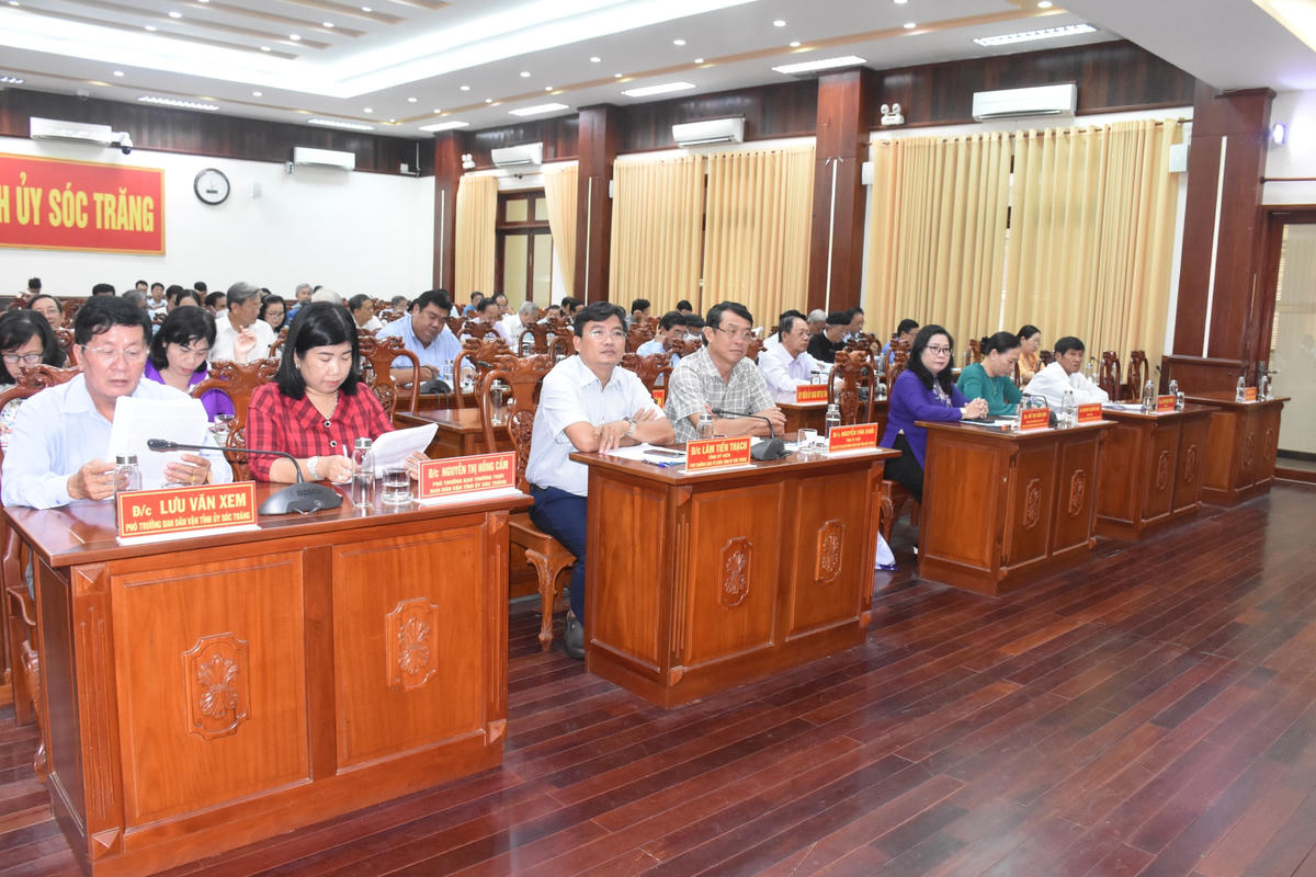 Quang cảnh hội nghị.