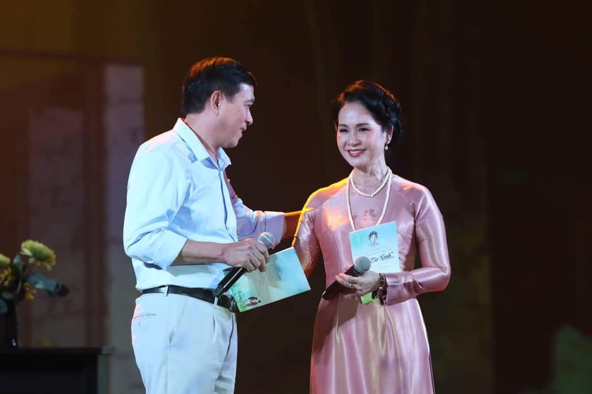 Năm 2022, NSND Lan Hương có nhiều vai diễn, hoạt động để lại ấn tượng trong lòng khán giả. 