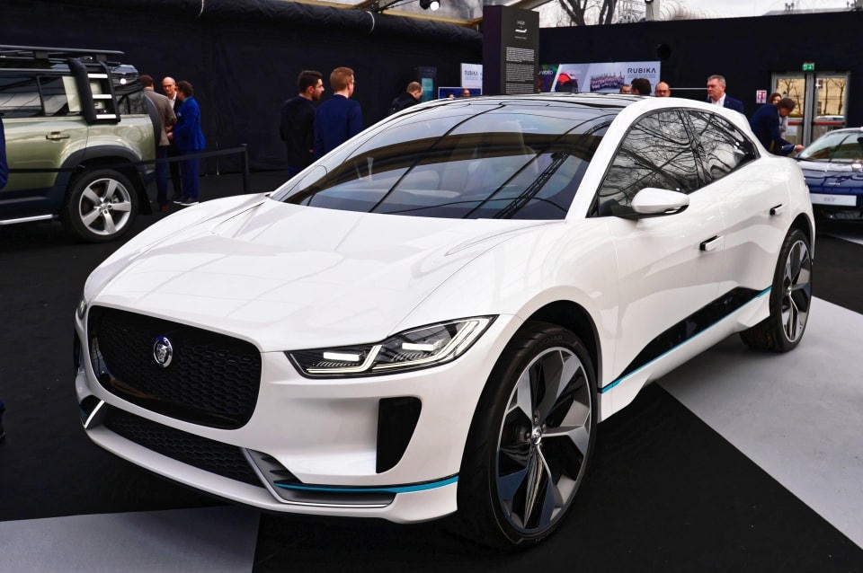 Jaguar I-Pace - 1.655 Bảng Anh phí bảo hiểm. Ảnh: Getty.