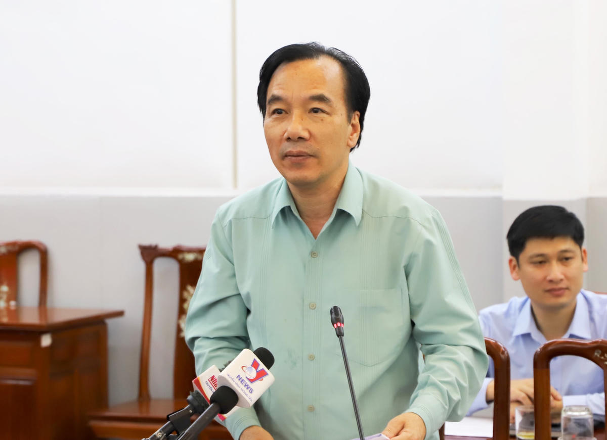 Ông Ngô Sách Thực, nguyên Phó Chủ tịch UBTƯ MTTQ Việt Nam phát biểu.