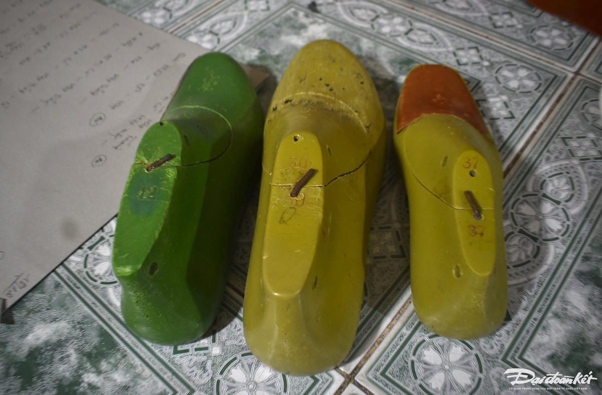 W_giay-6.jpg
