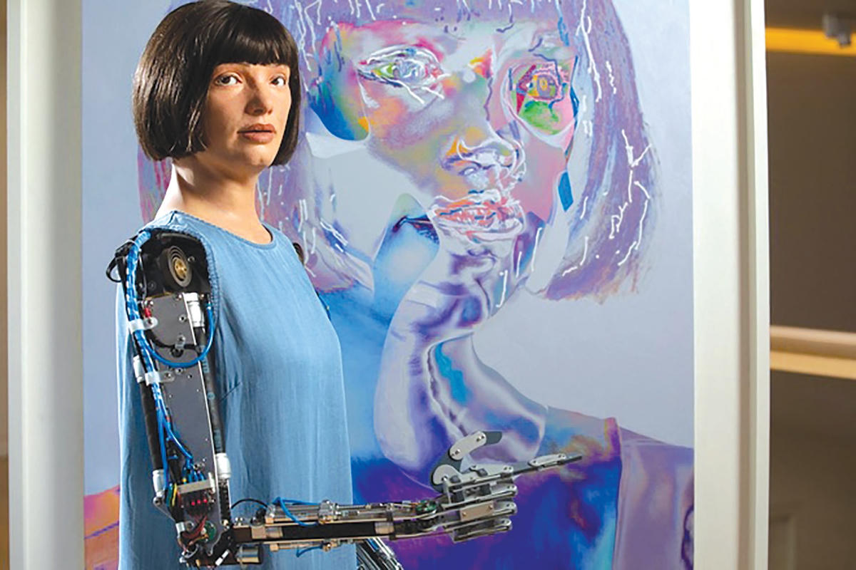 Robot họa sĩ Ai-da.  